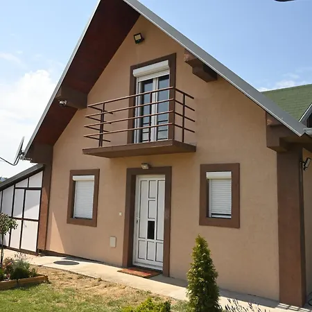 Popovic - Fruska Gora Sremski Karlovci