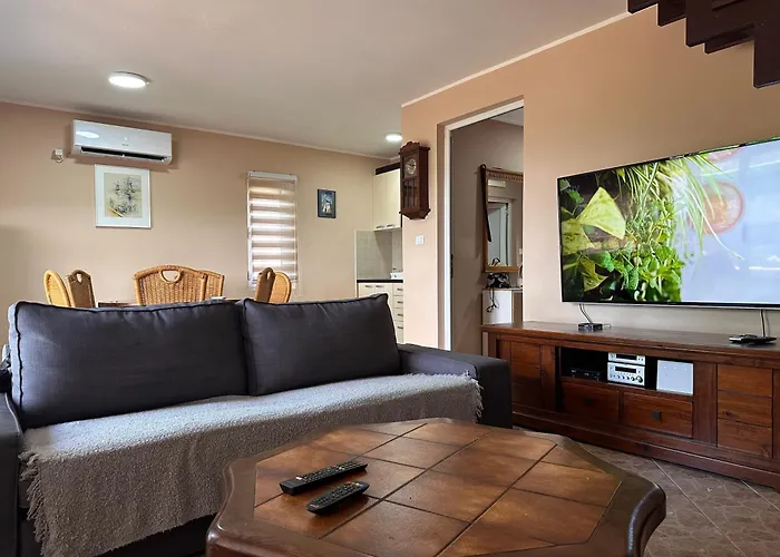 Popovic - Fruska Gora * Sremski Karlovci